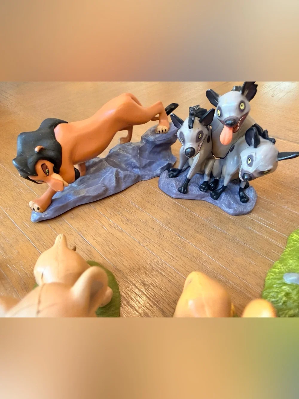 DISNEY THE LION KING DELUXE SET OF 7 DELUXE FIGURINE SET AUTHENTIC DISNEY
